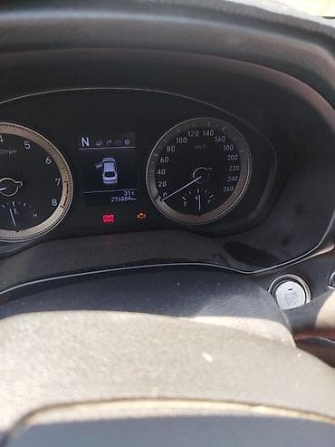 12600: Hyundai Grandeur: 2019 г., 3 л, Автомат, Газ, Седан — 5