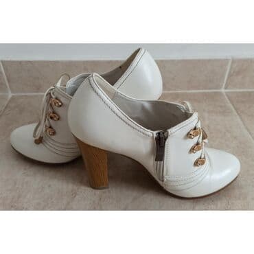 туфли беж цвет: Женские осенне-весенние туфли. Материал кожзам. Размер 37. Немного — 2