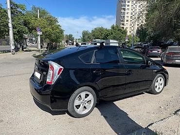 lancer evolution: Toyota Prius: 2012 г., 1.8 л, Гибрид, Хэтчбэк — 6