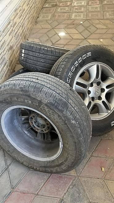 Комплект колес с шинами для SUV/пикапа. - Размер шин: 265/65 R17 - — 3
