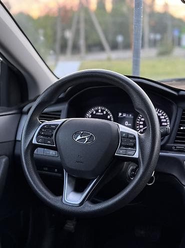 Транспорт: Hyundai Sonata: 2018 г., 2 л, Автомат, Газ, Седан — 7
