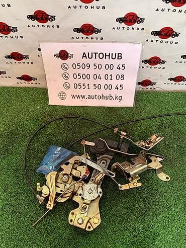 key maker: Замок двери задний левый для Toyota Raum EXZ10 (двигатель 5E-FE), год — 1