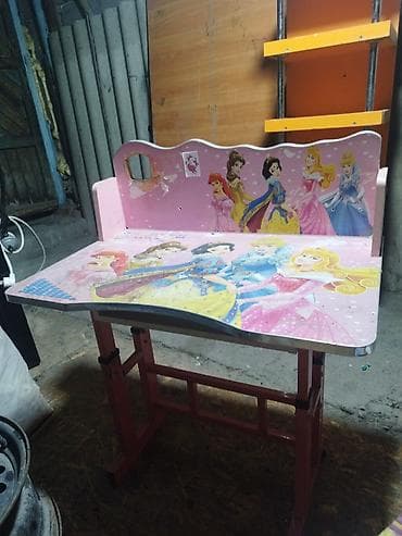 Детский мир: Комплект детского стола и стула — 3