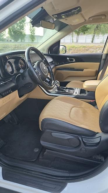 Kia Carnival: 2021 г., 2.2 л, Автомат, Дизель, Минивэн — 7