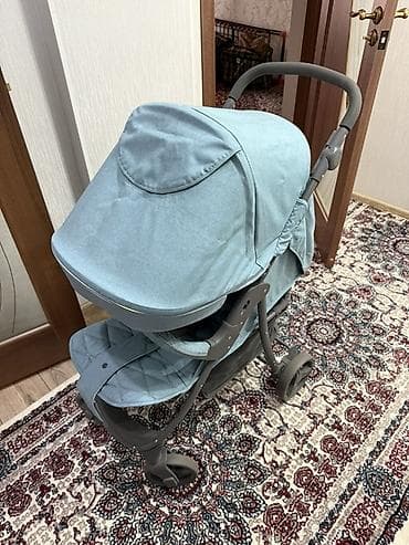 коля: Прогулочная коляска с большим капюшоном, цвет — светло‑голубой — 6