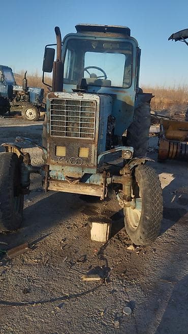 гидравлика хйундаи портер 1: Трактор колесный МТЗ (ориентировочно серии МТЗ-80/82) синего цвета — 4