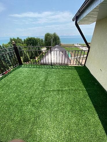 коттедж взморье: Сдаётся двух этажный коттедж на Иссык Куле при въезде в с.Корумду до — 5