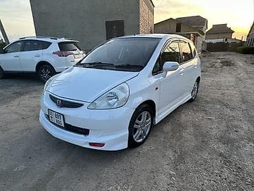 титан на фит: Honda Fit: 2003 г., 1.3 л, Вариатор, Бензин, Хэтчбэк — 2