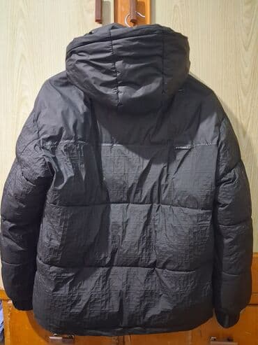 Спецодежда: Утеплённая куртка-пуховик черного цвета - Силуэт: прямой, объемный — 3