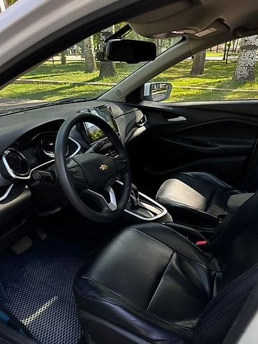 шевро оних: Chevrolet Onix: 2020 г., 1 л, Автомат, Бензин, Седан — 7