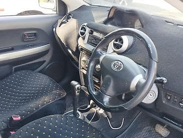 дайхатсу куеро: Toyota Ist: 2003 г., 1.5 л, Автомат, Газ, Хэтчбэк — 5