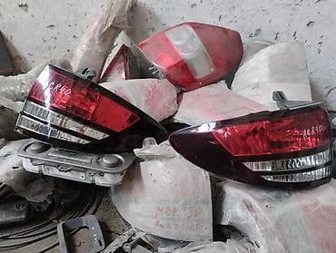 Автозапчасти: Задние фонари (левый и правый) для Honda CR‑V - Комплект: 2 блока — 2