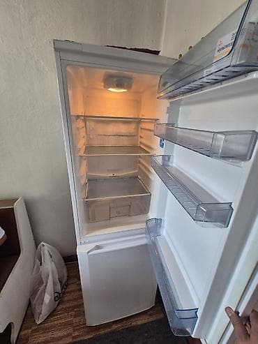 Техника и электроника: Холодильник Beko, Двухкамерный, De frost (капельный) — 2