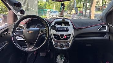 shevralet spark: Chevrolet Spark: 2016 г., 1 л, Автомат, Бензин, Хэтчбэк — 4