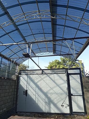 складные металлические двери: Сендвич панели, Автоматические, Alutech, Для гаража, Для частного дома, Для автомойки, С калиткой, Оптом, Новый, Платная установка — 5