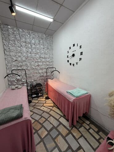 Сдается одна кушетка - Кушетка с мягкими накидками и