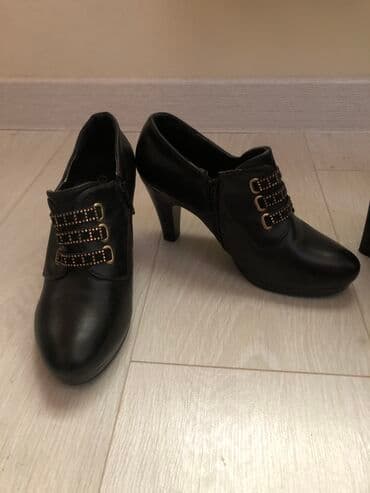 женские брендовые туфли недорого: Продаю 1. Деми сапог 500с 2. Ботильоны 300 с 3. Кожанный деми сапог — 4