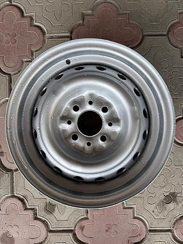 диска торусы: Железные Диски R 13 1 шт, отверстий - 4, Б/у — 1