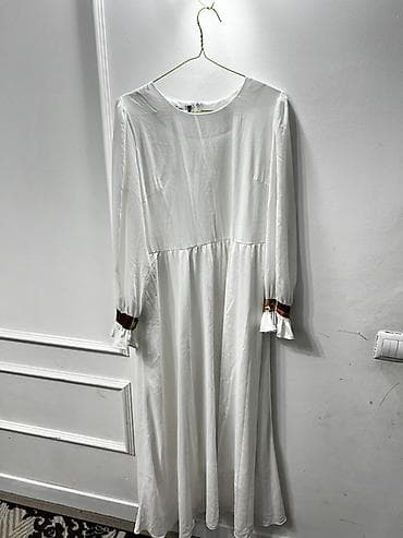 Белое платье макси с длинными рукавами - Свободный силуэт с