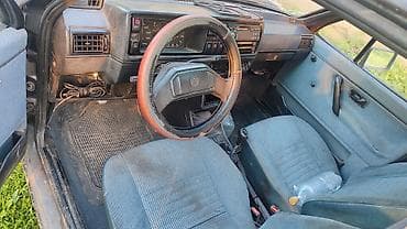 автокредит на бу авто бишкек: Volkswagen Jetta: 1987 г., Кол менен иштөөчү, Седан — 4