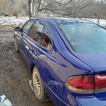 Mazda: Mazda 626: 1995 г., 1.8 л, Механика, Бензин, Хэтчбэк — 3