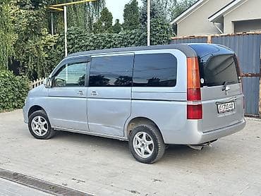 Honda Stepwgn: 2001 г., 2 л, Автомат, Бензин, Минивэн — 5