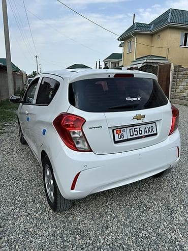 Chevrolet Spark: 2020 г., 1 л, Автомат, Бензин, Хэтчбэк — 3