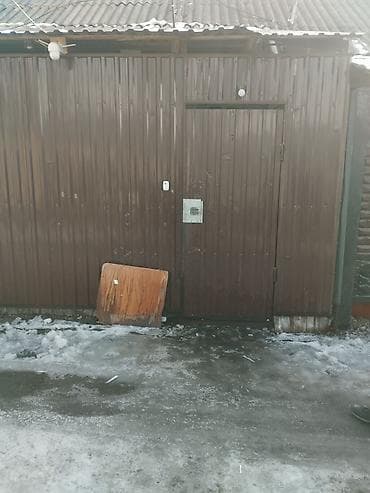 вагон сатылат: Продаю дом брачного типа дом кирпичный добротный три комнаты потолки — 2