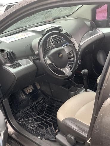 Продажа авто: Chevrolet Spark: 2012 г., 1 л, Автомат, Бензин, Хэтчбэк — 4