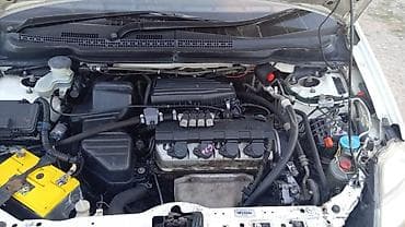 Honda Stream: 2002 г., 1.7 л, Автомат, Газ, Минивэн — 9