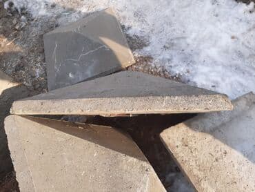 Продаю бетонные калпоки для колон цена 1шт 650с. осталось около 10