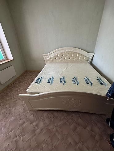Квартиры: 3 комнаты — 1