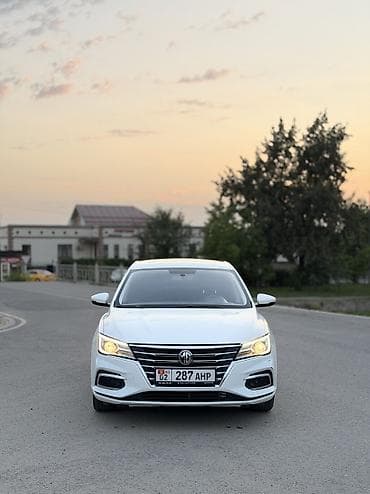 Hyundai Sonata: 2024 г., 1.5 л, Автомат, Бензин, Седан at lalafo.kg Hyundai Sonata: 2024 г., 1.5 л, Автомат, Бензин, Седан