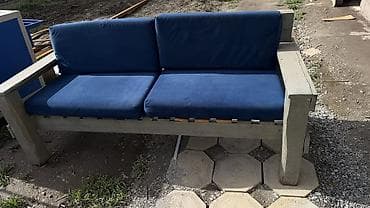 б у офисный мебель: Продаются диваны из поддонов. Состояние среднее. В наличии 4 шт. Цена — 3