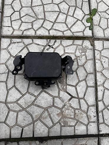 rav4 2014: Продаю оригинальный передний радар (адаптивный круиз-контроль, система — 1