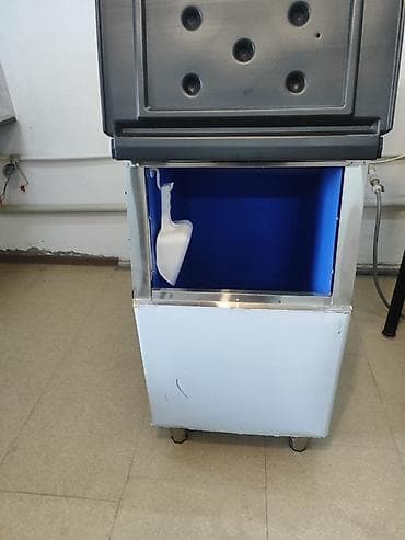 бу морозильная камера: Промышленный ледогенератор с бункером Основные характеристики: - — 3