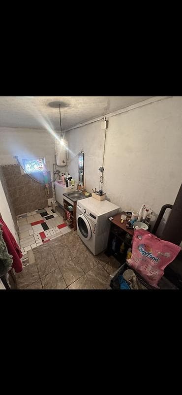 дом барачной: 65 м², 4 комнаты, Без подселения — 4