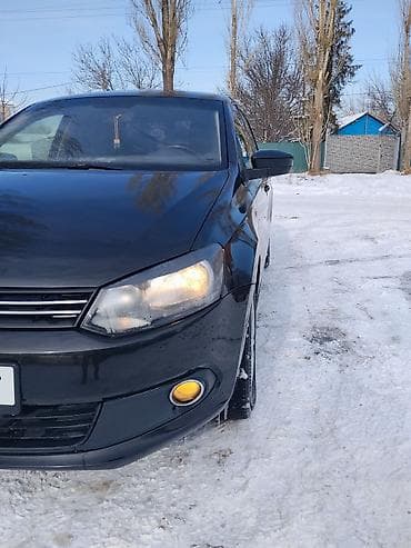 camry hybrid: Volkswagen Polo: 2013 г., 1.6 л, Механика, Бензин, Седан — 2