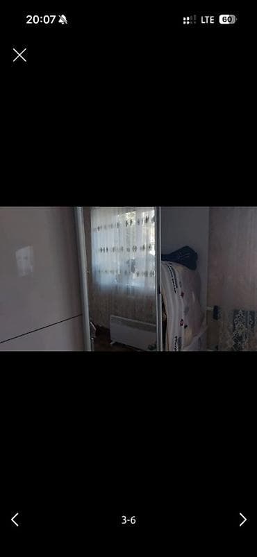 гостинный тип: 3 комнаты, С мебелью частично — 4