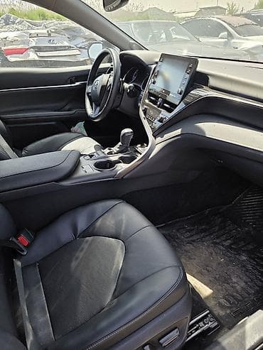 mercedes w202: Toyota Camry: 2020 г., Седан — 8