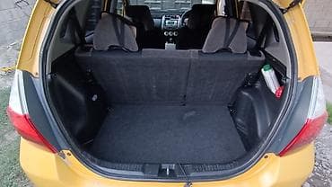 2 8: Honda Fit: 2004 г., 1.3 л, Вариатор, Бензин, Хэтчбэк — 9