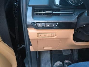 карамельное стекло: Kia Carnival: 2022 г., 2.2 л, Дизель, Минивэн — 3