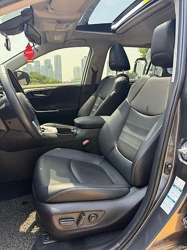 оригин: Toyota RAV4: 2022 г., Гибрид, Кроссовер — 8