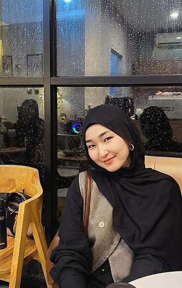 бордовый: Платки-пашмины и хиджабы для ежедневных образов и особых случаев. - — 5