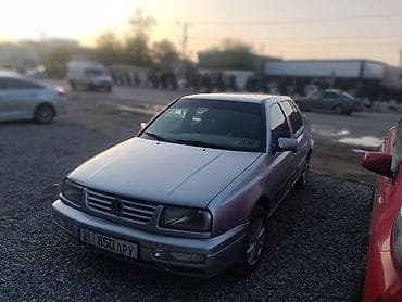 zuumav k7: Volkswagen Vento: 1996 г., Бензин, Седан — 8