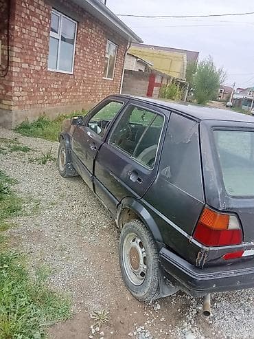 byd plus: Volkswagen Golf: 1988 г., 1.8 л, Механика, Хэтчбэк — 2