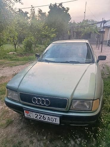 аварийный ауди: Audi 80: 1992 г., 1.8 л, Механика, Бензин, Седан — 2