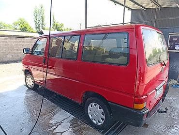 2 4 д: Volkswagen Transporter: 1991 г., 0.2 л, Механика, Газ, Минивэн — 3