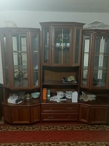 dinner table: Секционная стенка-витрина для гостиной, классический стиль. - — 1
