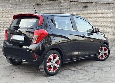 chery arizzo: Chevrolet Spark: 2017 г., 1 л, Вариатор, Бензин, Хэтчбэк — 3